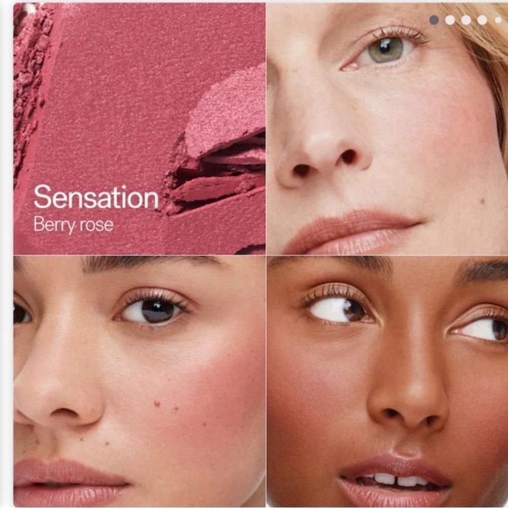 ILIA
Soft Focus Blurring Blush - Talc-Free Powder Blush in Sensation - Picture 2 of 6